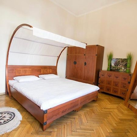 Vidfort Вороного Lviv Kültér fotó