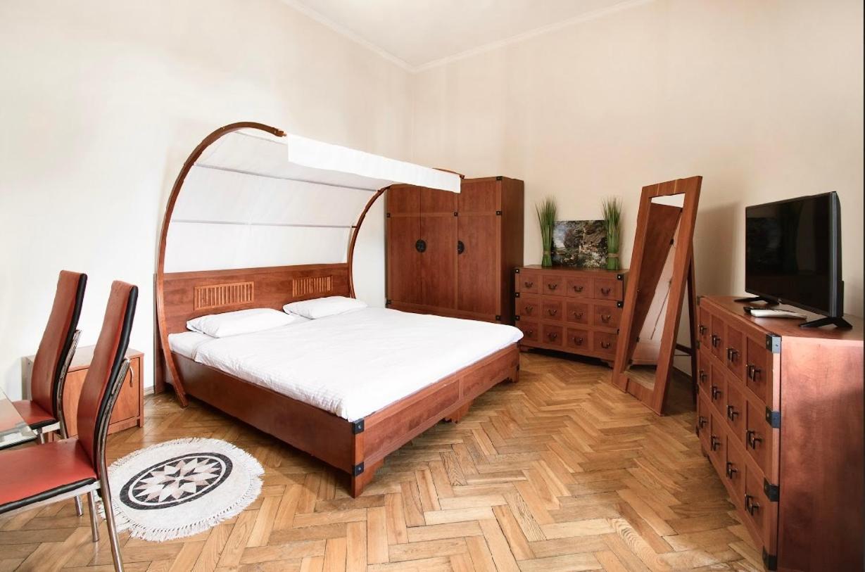 Vidfort Вороного Lviv Kültér fotó