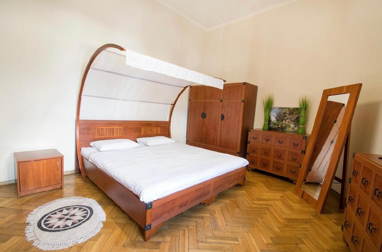 Vidfort Вороного Lviv Kültér fotó